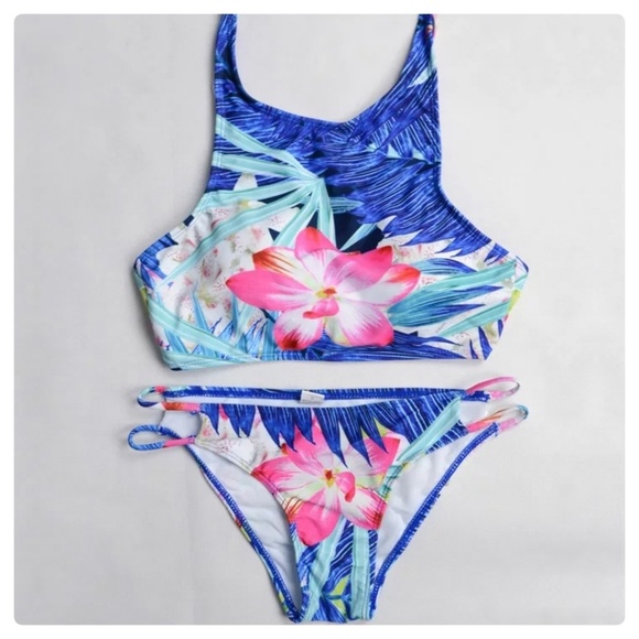 ⚘(5🌟 rated) The CAPRISTA Bikini - Picture 4 of 8